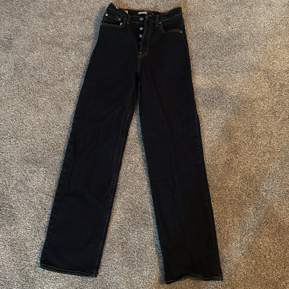 Levi’s High Rise Ribcage Jean in size 26